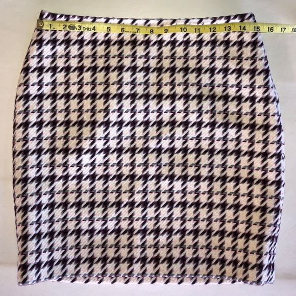 WHBM Wool Blend Lined Pencil Skirt (4) - Picture 10 of 16
